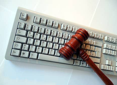 Nowa ustawa określi zasady ochrony danych przez służby i sądy